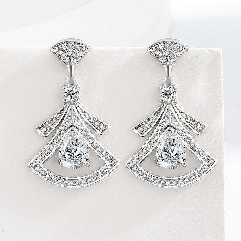절묘한 다이아몬드 세팅 부채 모양의 925 스털링 실버 - Body Jewelry Lot 리뷰 및 가격
